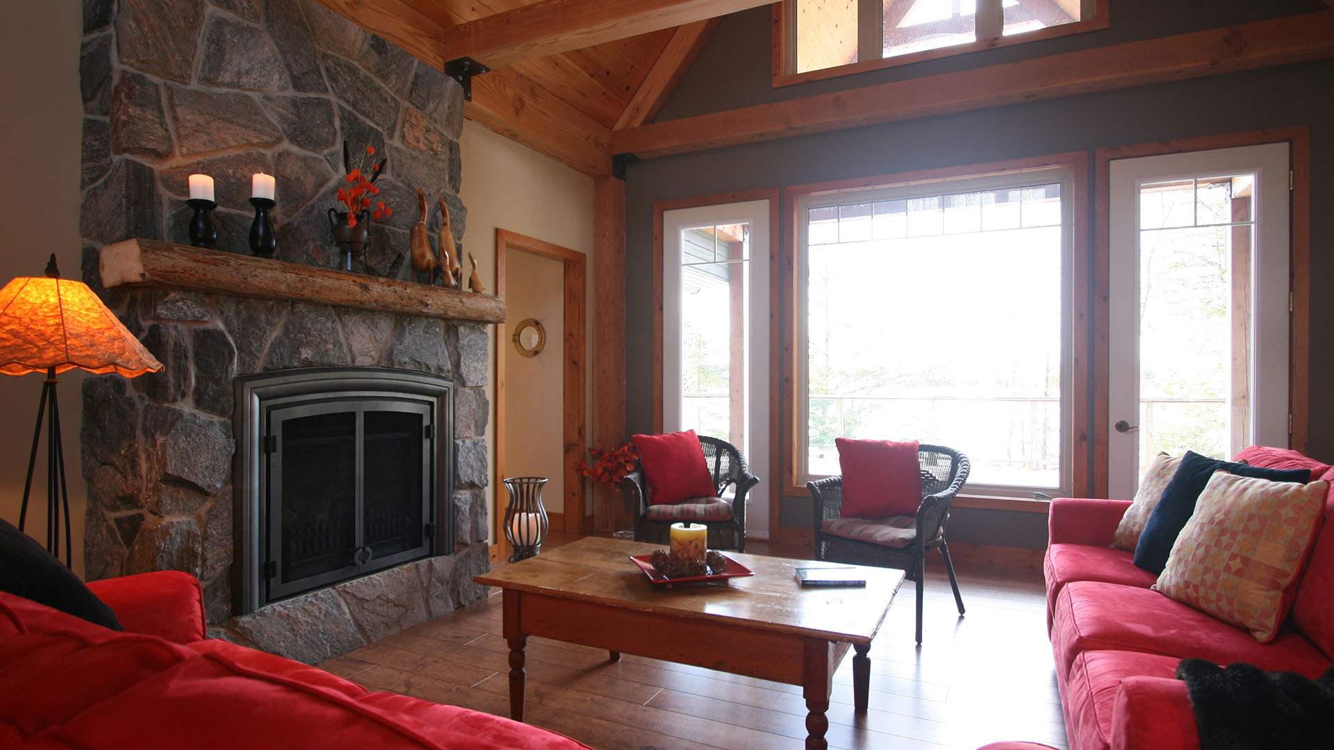 architect designed lakefront cottage - parry sound - family room huge windows overlooking lake